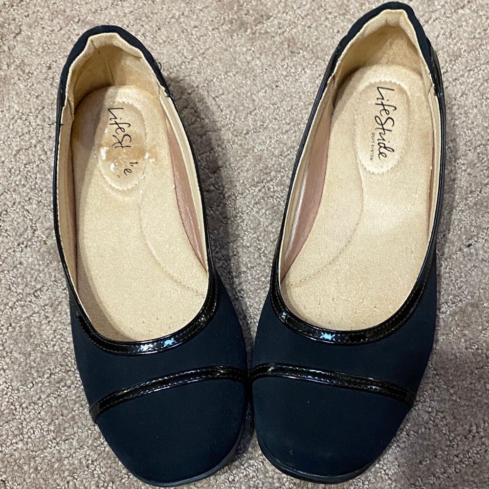 Life Stride Women's Black 8.5M Ballet Flats with Glossy Trim Wedding Guest